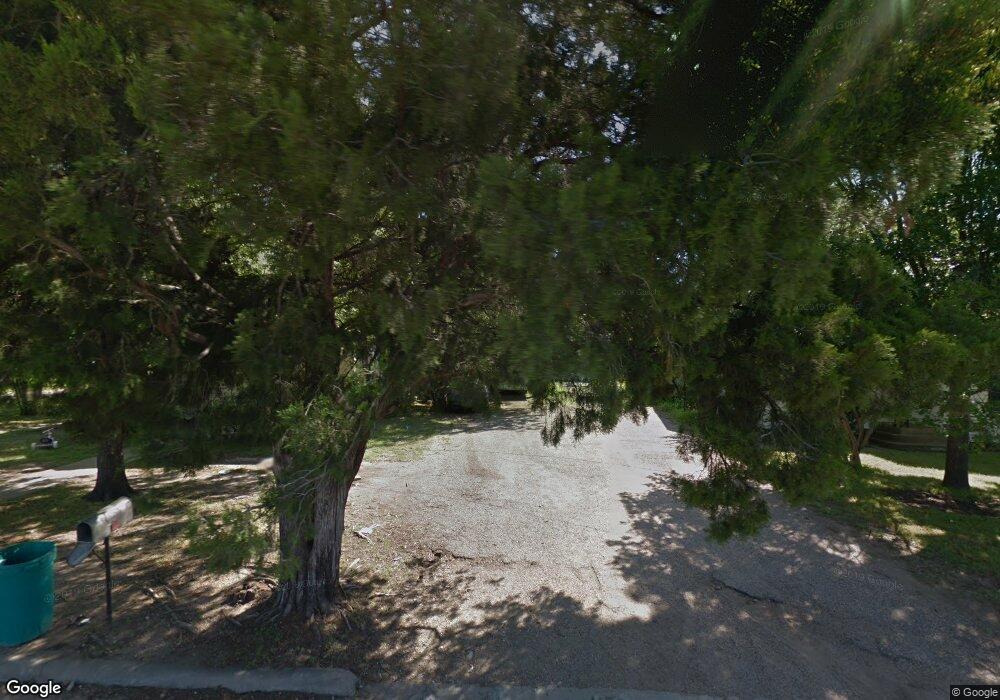 1308 S Shawnee St, Ennis, TX 75119 - photo 1