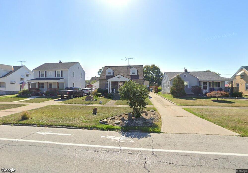 2322 E 31st St, Lorain, OH 44055 - photo 1