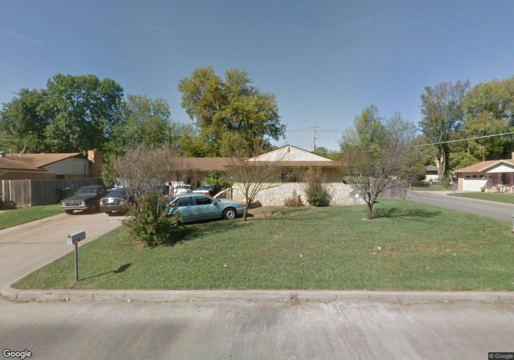 213 N Chambers Trail, Claremore, OK 74017 - photo 1