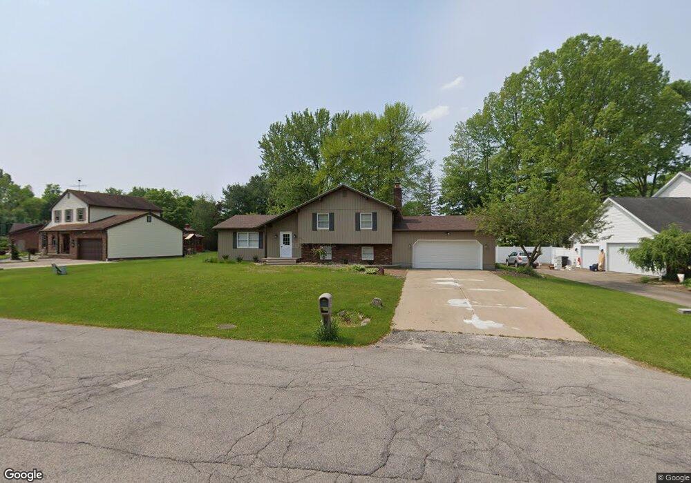 2090 Timber Creek Dr E, Cortland, OH 44410 - photo 1