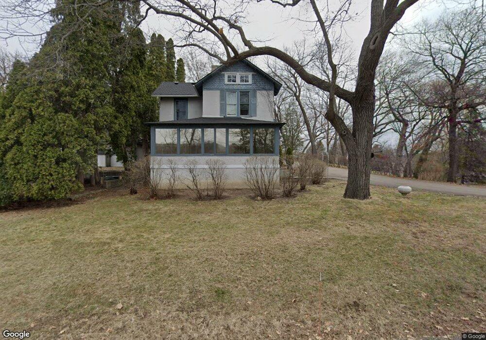 2665 Maplewood Cir E, Wayzata, MN 55391 - photo 1