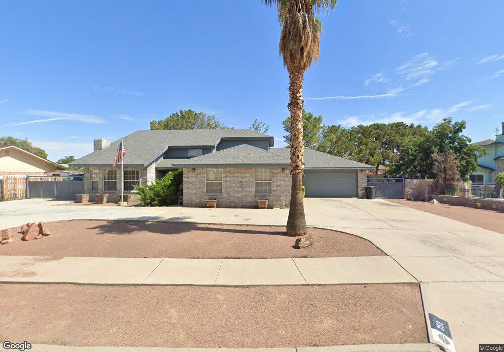 359 Roslyn Dr, Horizon City, TX 79928 - photo 1