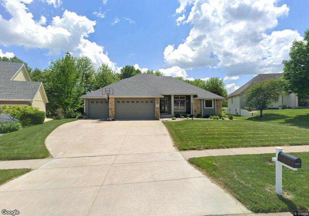 3817 SW Trevino Ct, Topeka, KS 66610 - photo 1