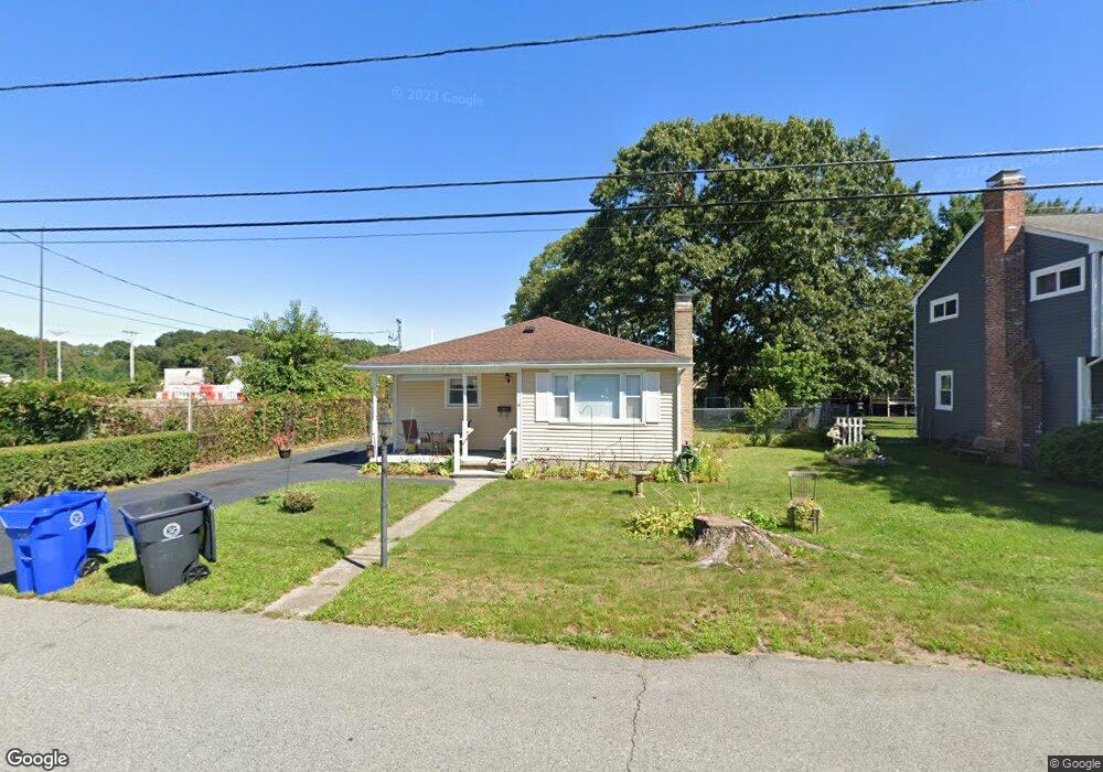 17 Sachem Rd, Riverside, RI 02915 - photo 1