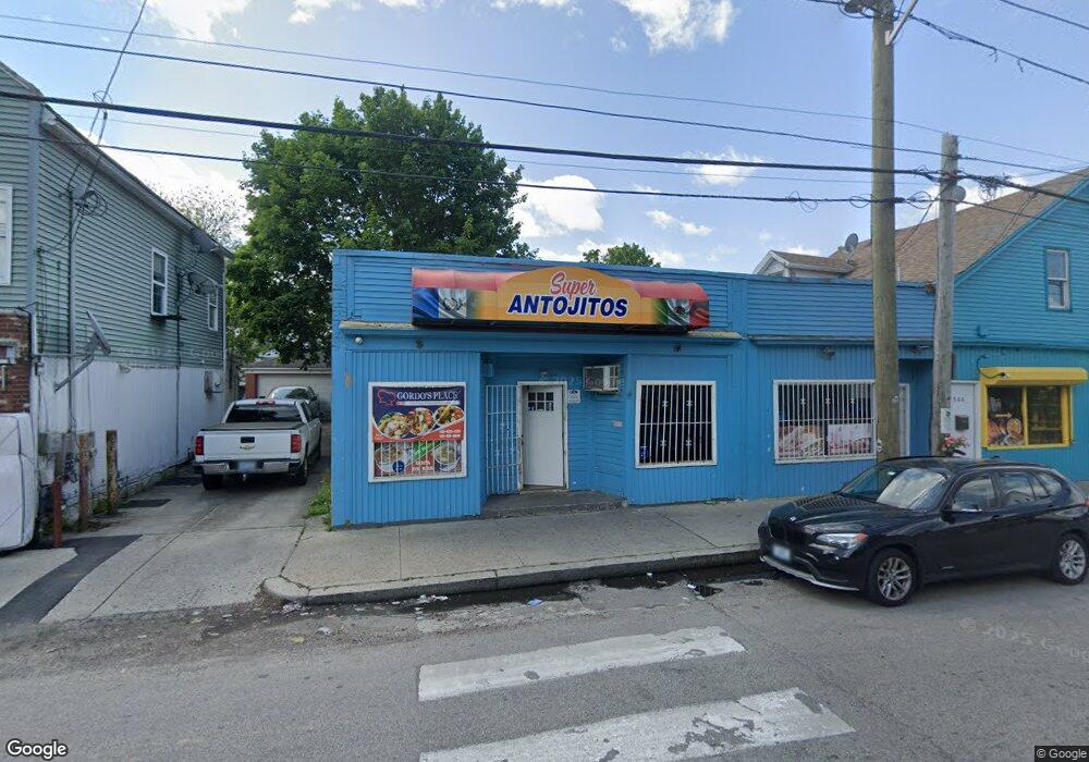 564 Plainfield St, Providence, RI 02909 - photo 1