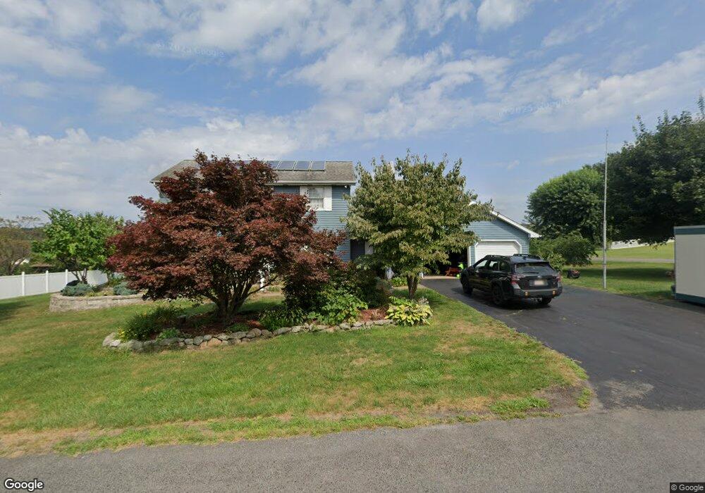 69 Aristocrat Cir, Sugarloaf, PA 18249 - photo 1