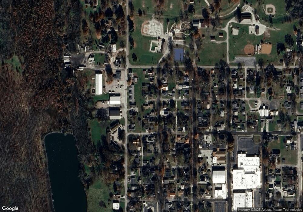 1221 3rd St, Covington, IN 47932 - photo 1