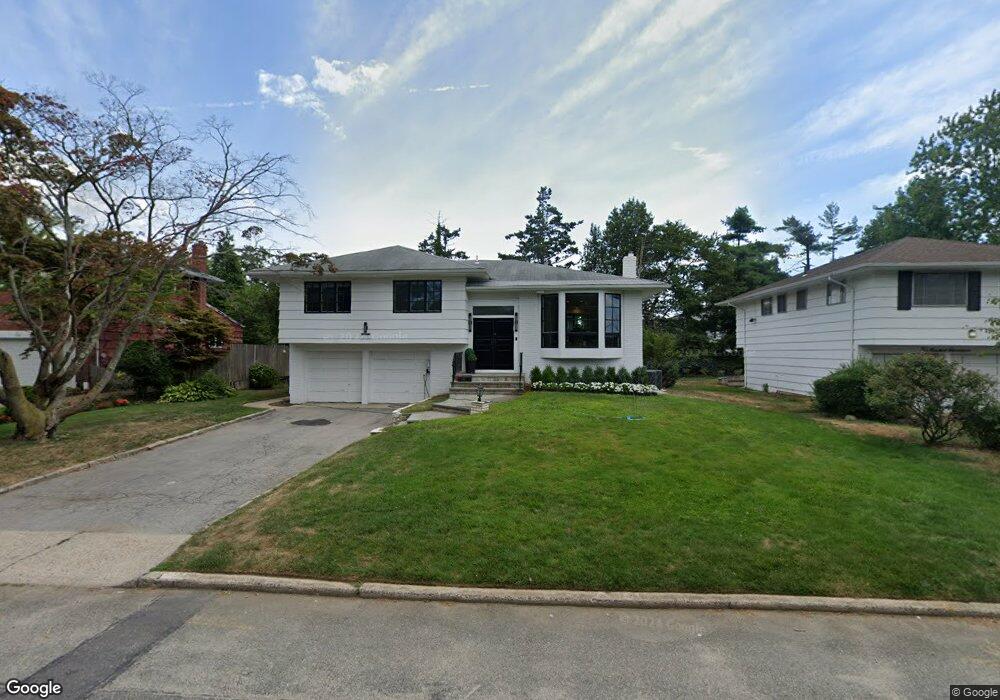 221 Juniper Cir N, Lawrence, NY 11559 - photo 1