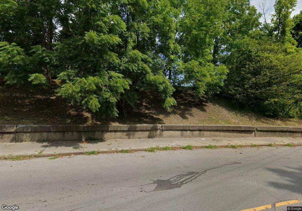 3908 Hudson Dr, Niagara Falls, NY 14305 - photo 1