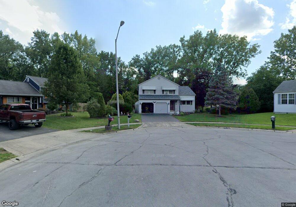 4949 River Trail Ct, Columbus, OH 43228 - photo 1