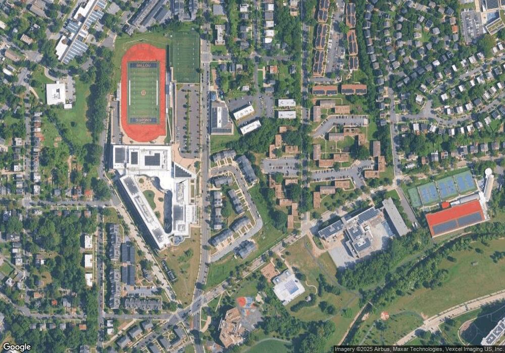 422 Woodcrest Dr SE unit A, Washington, DC 20032 - photo 1