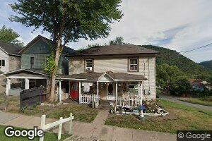 1023 Temple St, Hinton, WV 25951