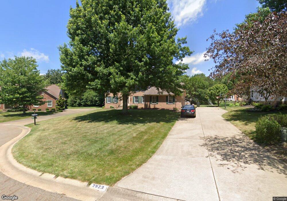 2923 Sutherland N W, Canton, OH - photo 1