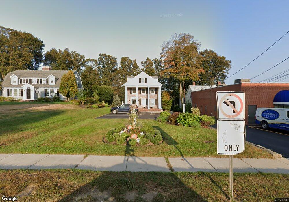 359 N Main St unit 2, Andover, MA 01810 - photo 1