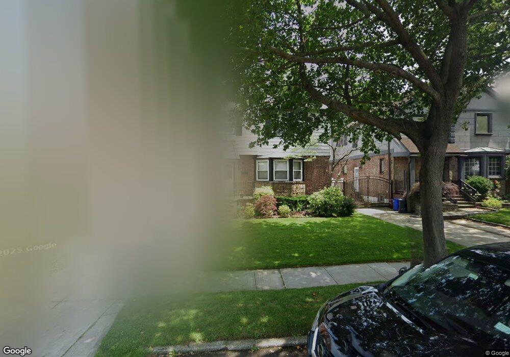 8121 190th St, Hollis, NY 11423 - photo 1