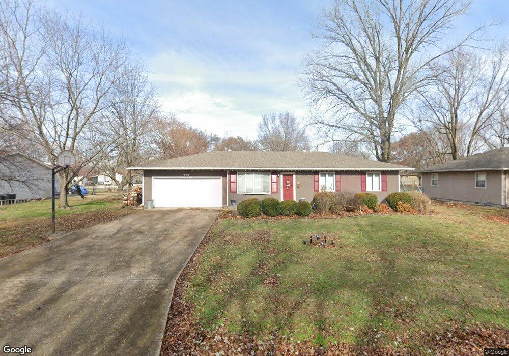 1125 Morgan Ave, Parsons, KS 67357 - photo 1