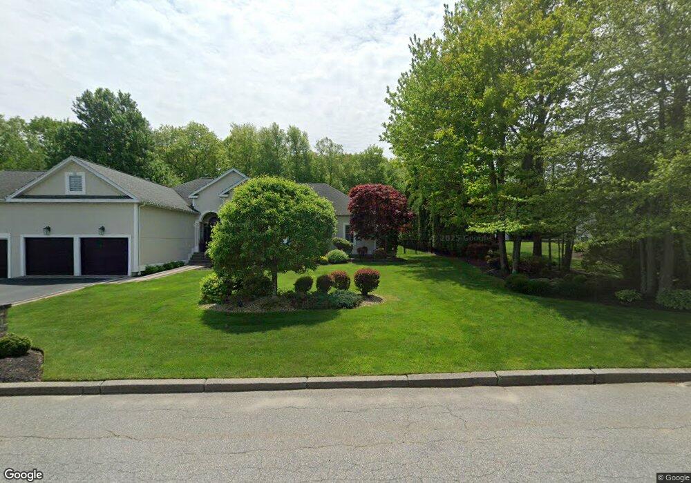 31 Hummingbird Ln, Cranston, RI 02921 - photo 1