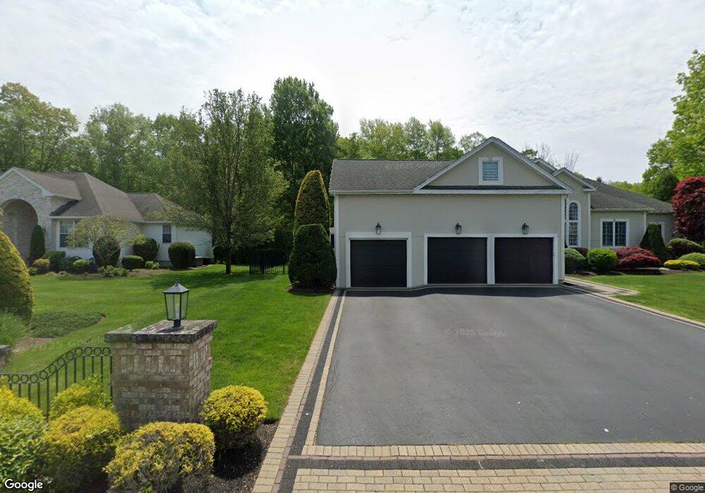 35 Hummingbird Ln, Cranston, RI 02921 - photo 1