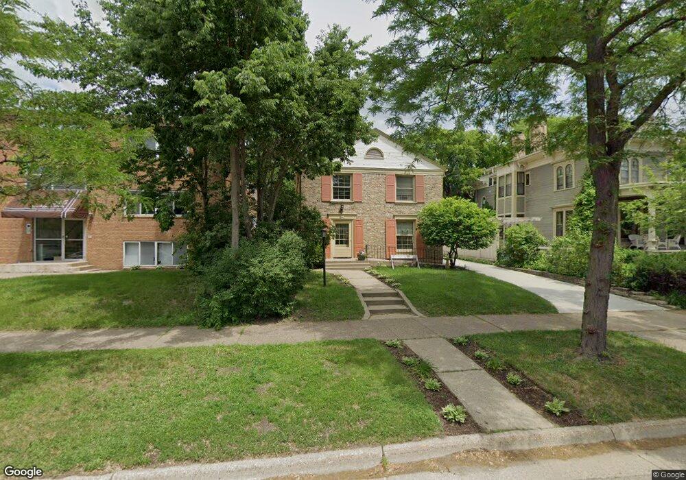 521 5th St SE unit 1, Minneapolis, MN 55414 - photo 1