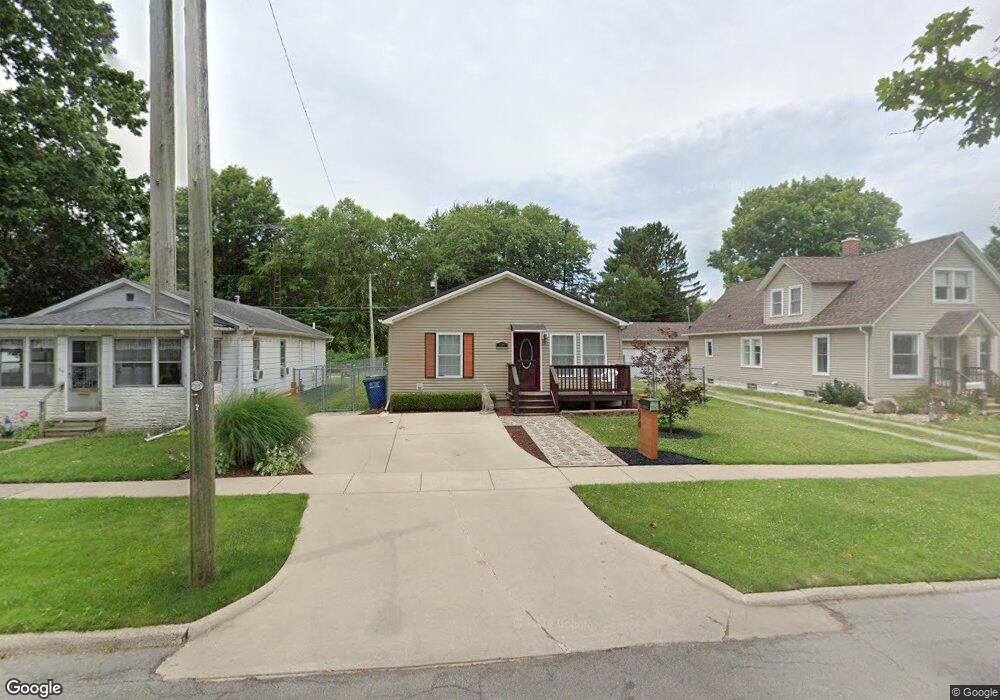 520 Niesen St, La Porte, IN 46350 - photo 1