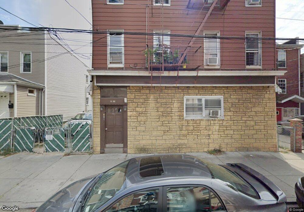 91-06 97 Ave unit 2R, Ozone Park, NY 11416 - photo 1