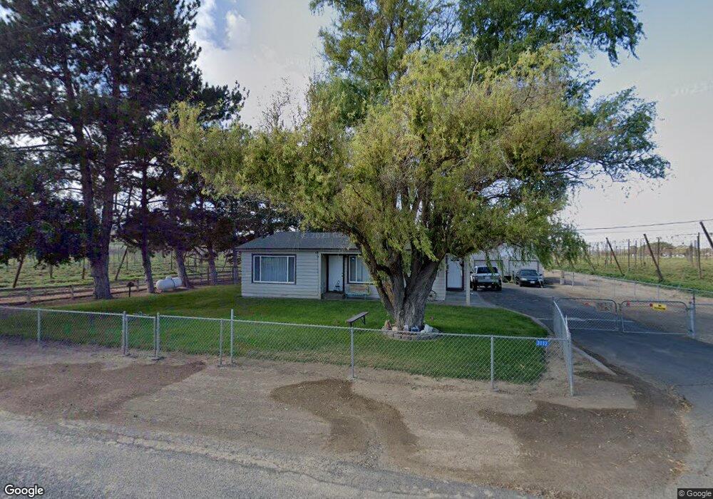 3112 La Framboise Rd, Moxee, WA 98936 - photo 1