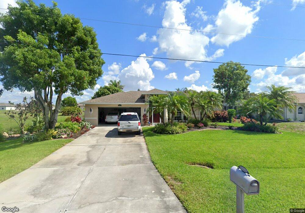 211 Manatee St, Fort Myers, FL 33913 - photo 1