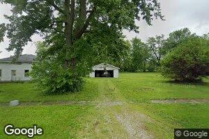 283 N Wing St, Waggoner, IL 62572
