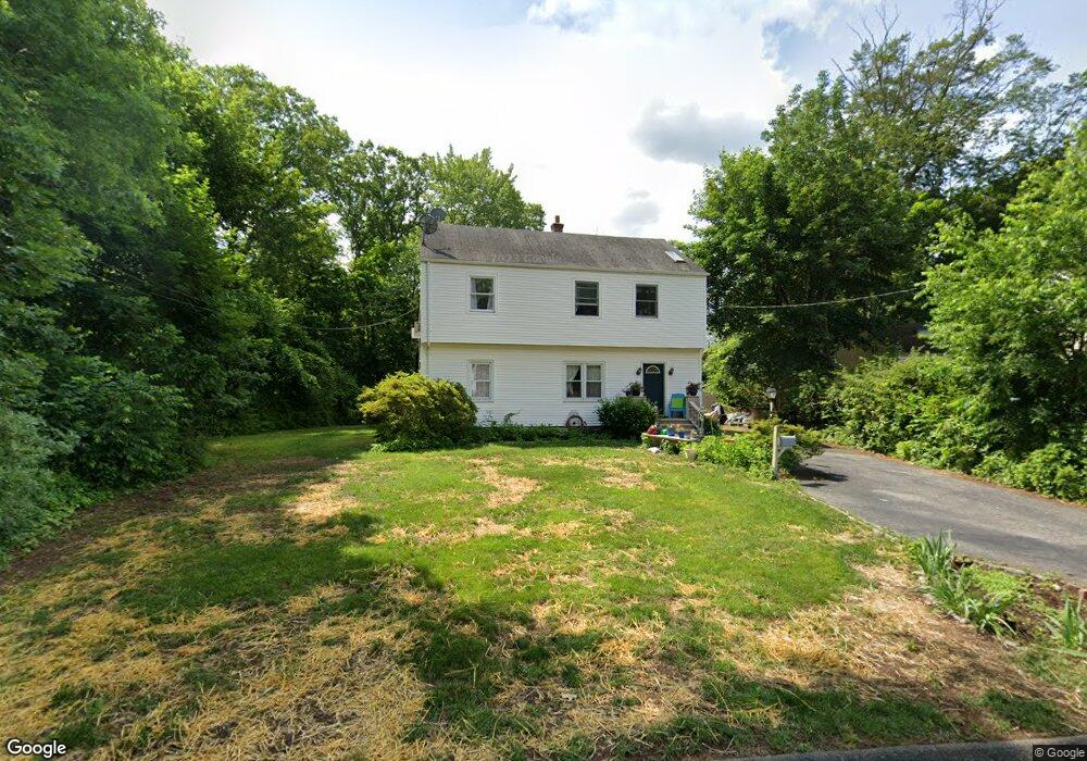 60 Meadowpark Ave E, Stamford, CT 06905 - photo 1