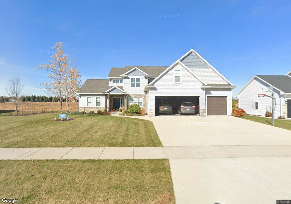 N9419 Emily Ln, Appleton, WI 54915 - photo 1