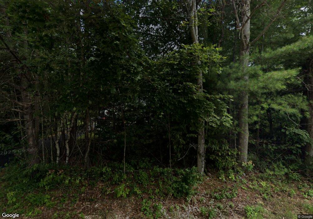 8 Bassett Rd, Wolfeboro, NH 03894 - photo 1