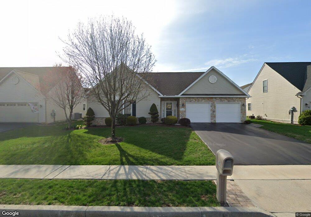 145 N Cacoosing Dr, Reading, PA 19608 - photo 1