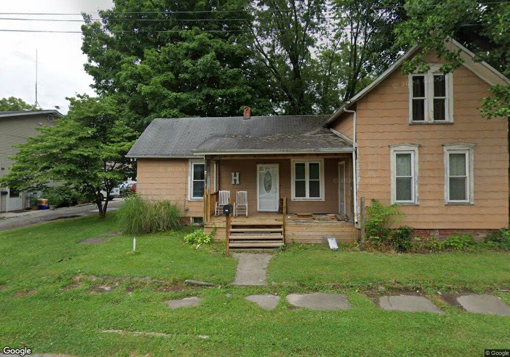 211 Wabash Ave, La Porte, IN 46350 - photo 1