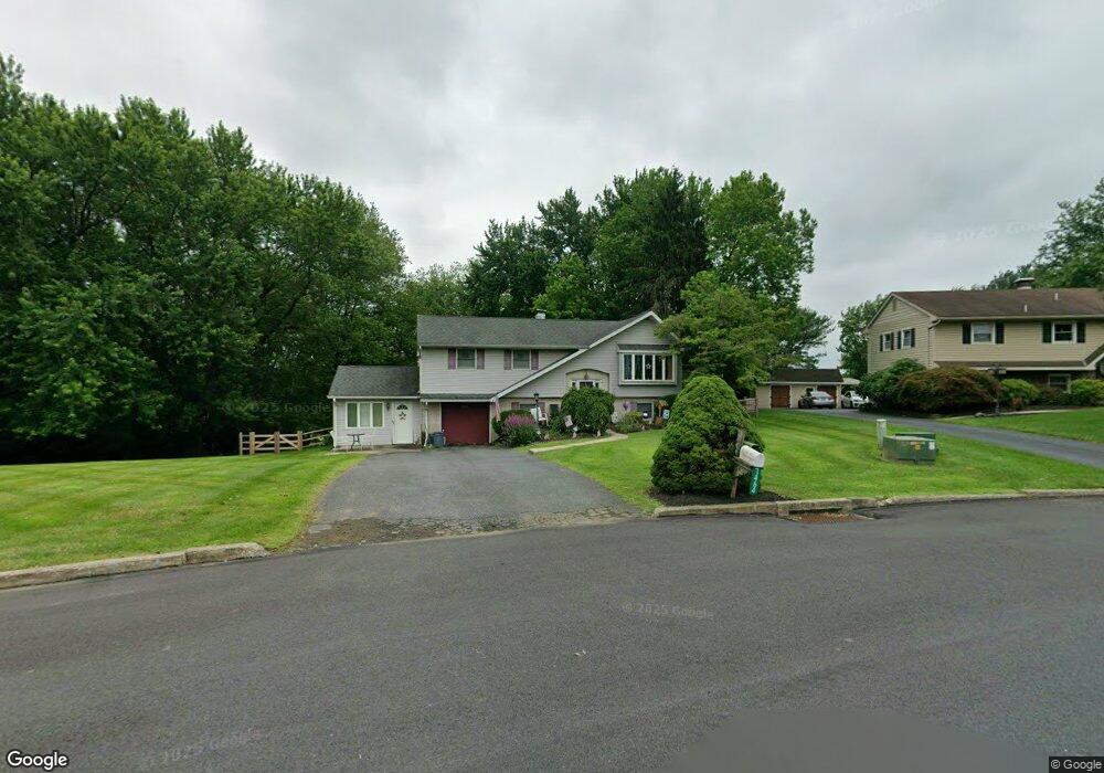 7464 Franks Dr, Bath, PA 18014 - photo 1