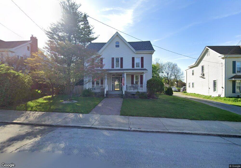 926 Maple St, Honey Brook, PA 19344 - photo 1