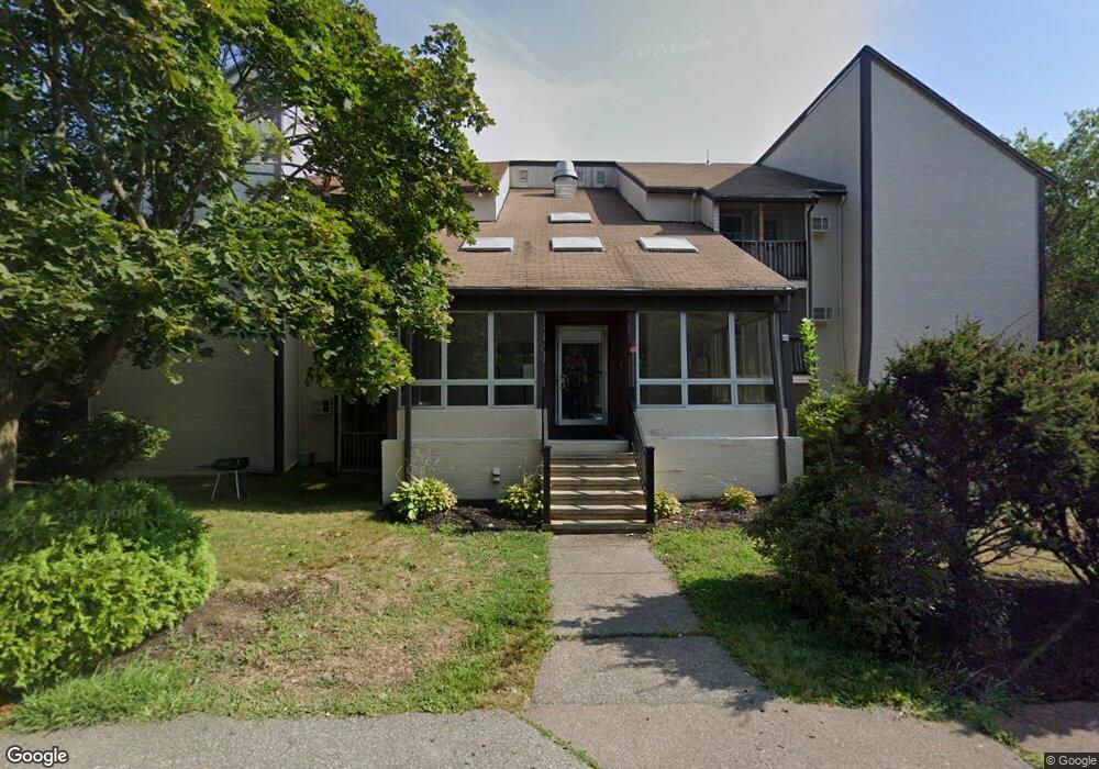 14 Thompson Dr unit 4, Randolph, MA 02368 - photo 1