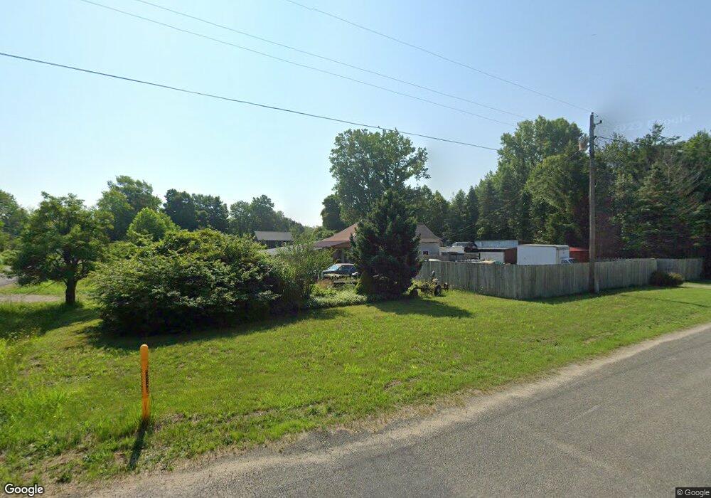 7288 Youngren Rd, Three Oaks, MI 49128 - photo 1