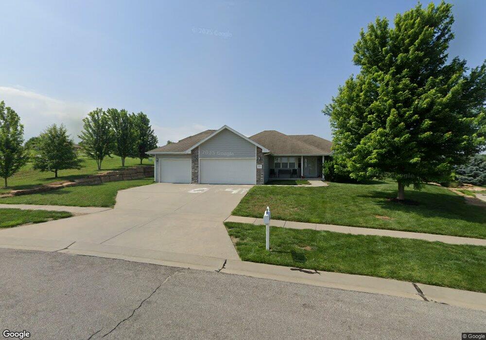 6301 SW 47th Ct, Topeka, KS 66610 - photo 1