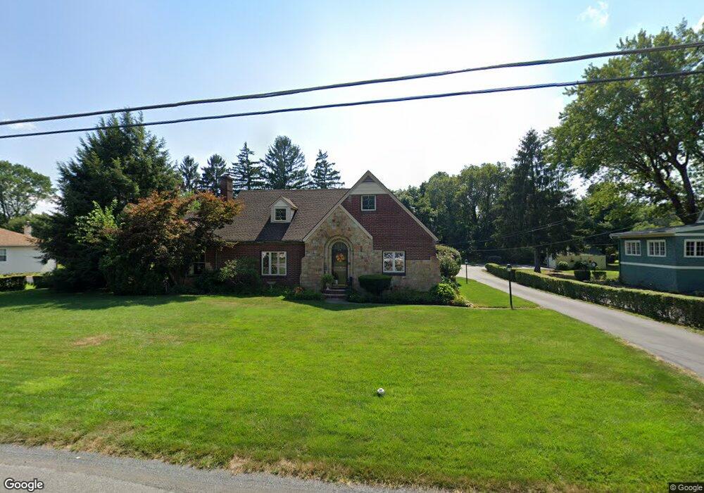 1727 N 5th St, Stroudsburg, PA 18360 - photo 1