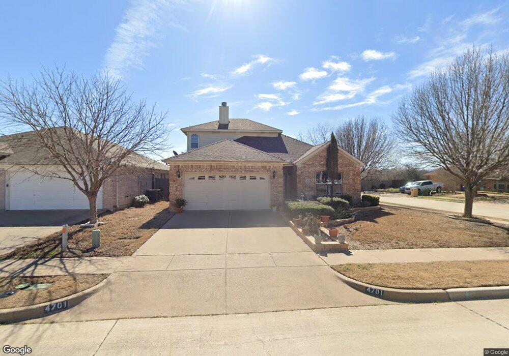 4701 Topaz Ln, Granbury, TX 76049 - photo 1