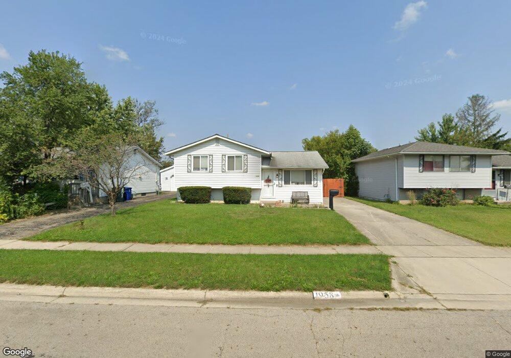 1958 Brookfield Rd, Columbus, OH 43229 - photo 1