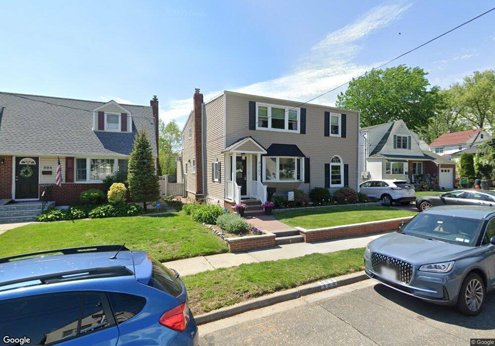 309 Seidman Place, Franklin Square, NY 11010 - photo 1