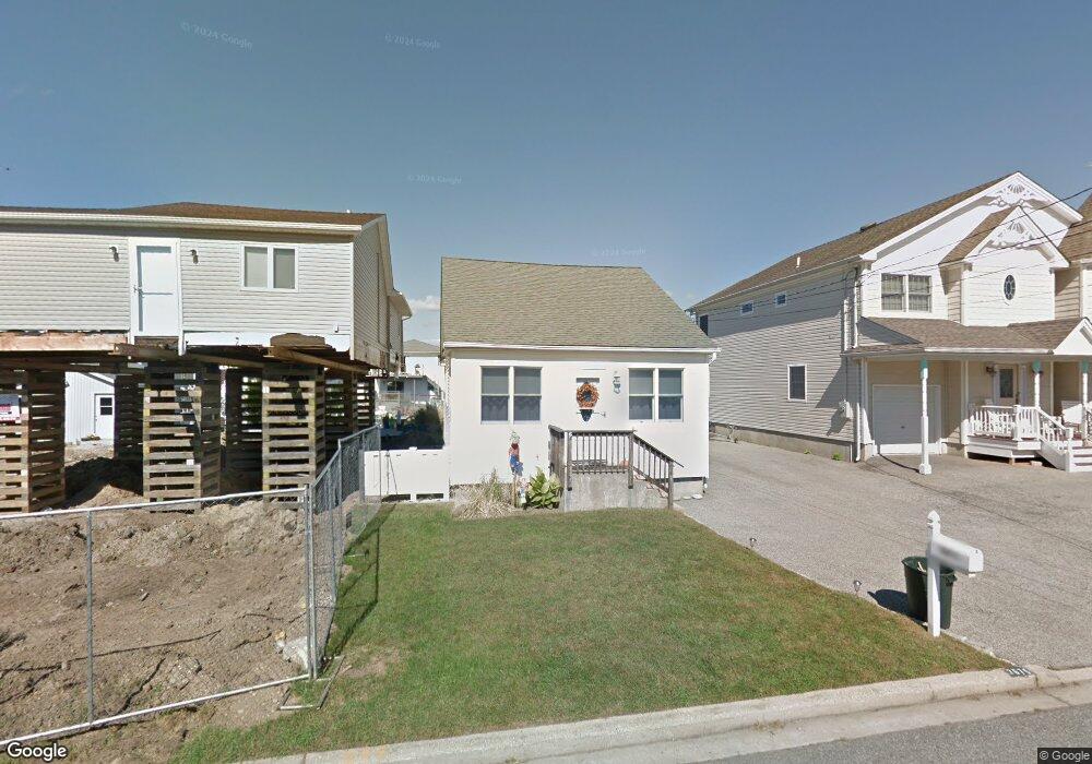 3675 Nimrod St, Seaford, NY 11783 - photo 1