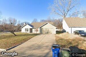319 Eldridge Ln, Lawrence, KS 66049