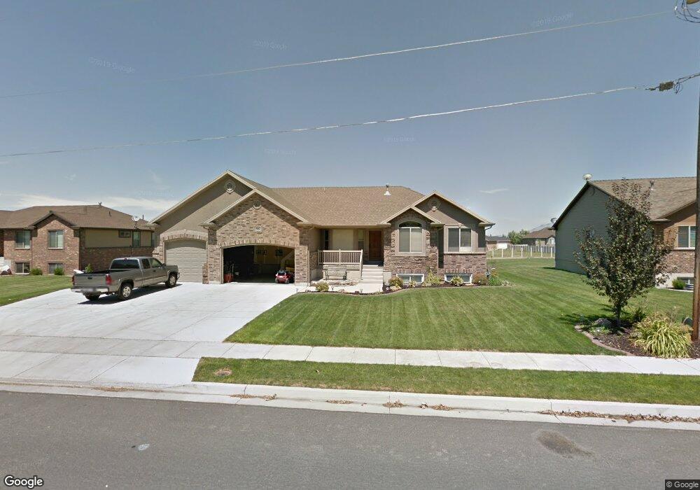 5864 W 5300 S, Hooper, UT 84315 - photo 1