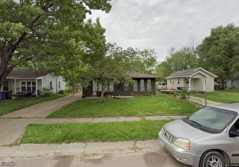 2922 E Washington Ave, Des Moines, IA 50317 - photo 1