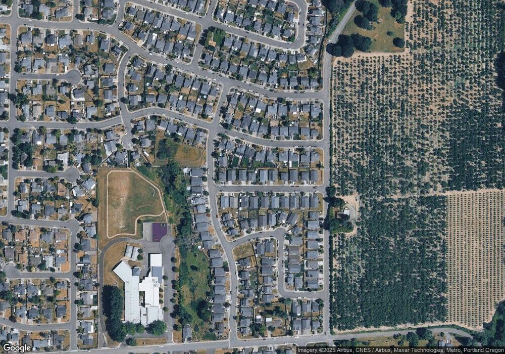 1034 E 11th St, Lafayette, OR 97127 - photo 1