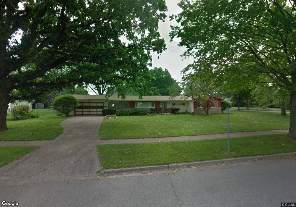 2100 W Hillsdale St, Lansing, MI 48915 - photo 1