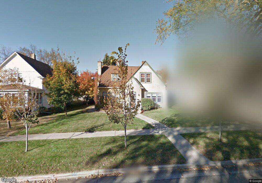 808 4th Ave SE, Jamestown, ND 58401 - photo 1