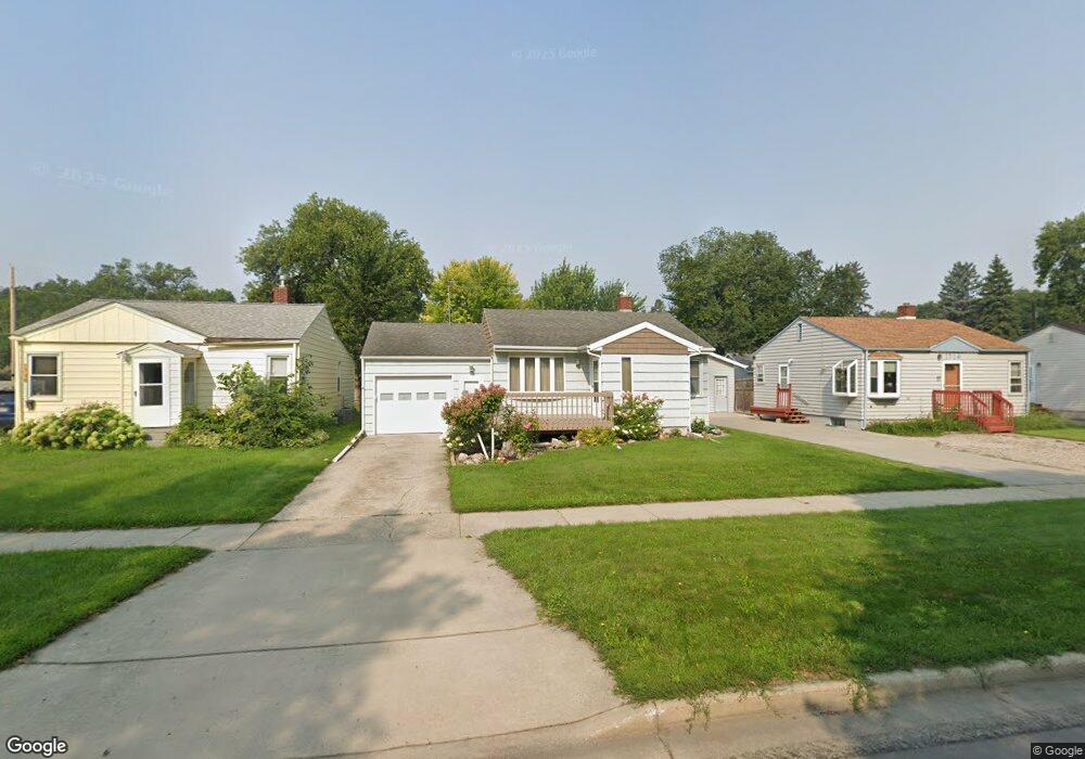 1710 3rd St N, Fargo, ND 58102 - photo 1
